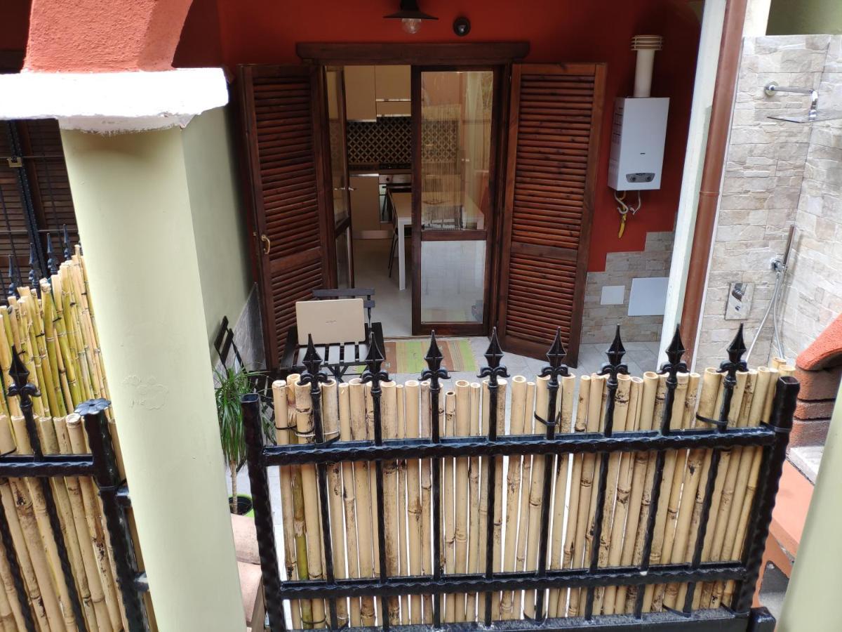 La Casa Dei Poeti Villa Villasimius Exterior photo
