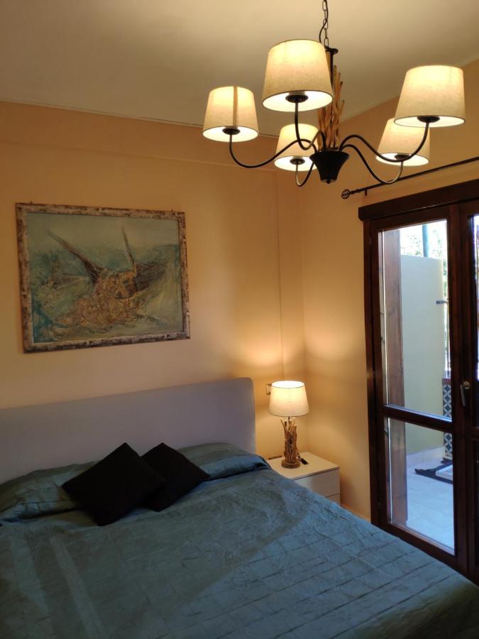 La Casa Dei Poeti Villa Villasimius Exterior photo